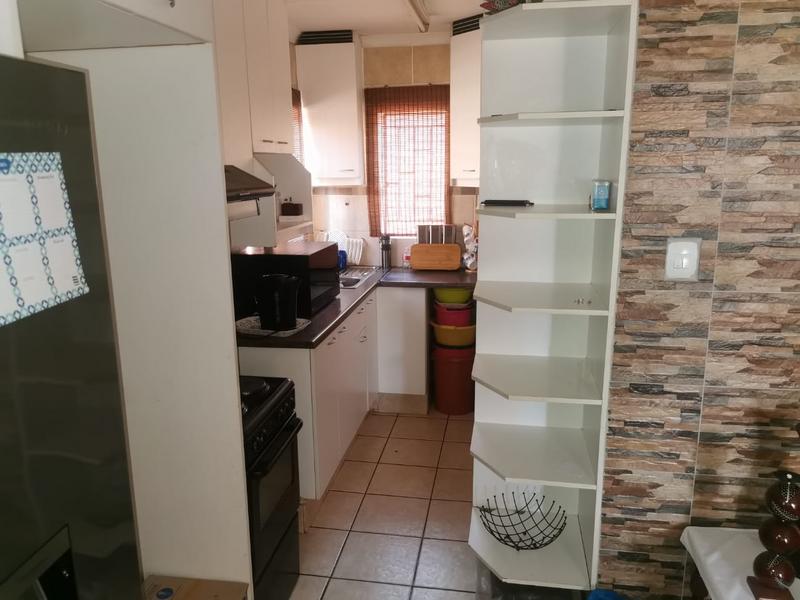 To Let 3 Bedroom Property for Rent in Protea Glen Gauteng