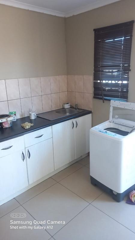 To Let 3 Bedroom Property for Rent in Protea Glen Gauteng