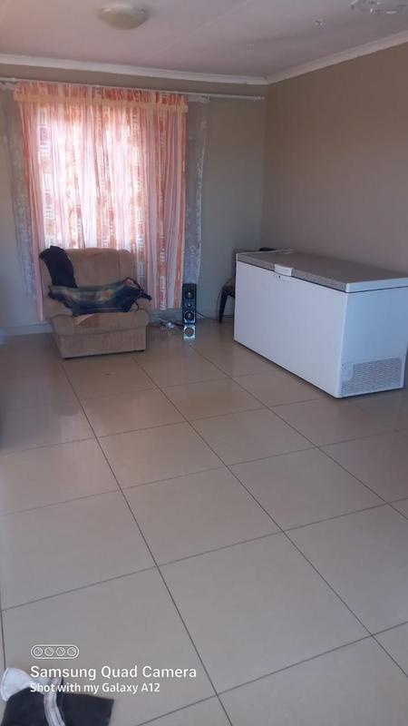 To Let 3 Bedroom Property for Rent in Protea Glen Gauteng