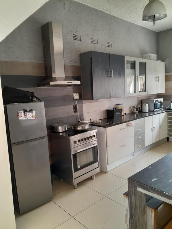 To Let 2 Bedroom Property for Rent in Malvern East Gauteng