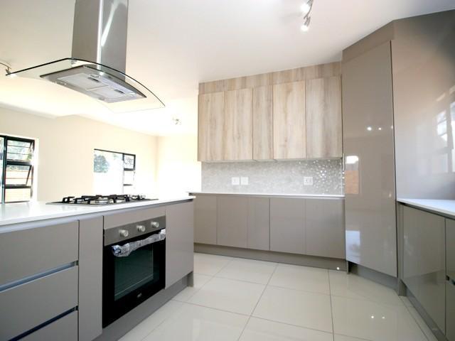 3 Bedroom Property for Sale in Radiokop Gauteng