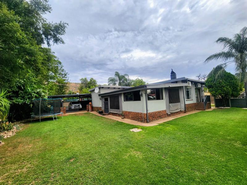 5 Bedroom Property for Sale in Pretoria North Gauteng