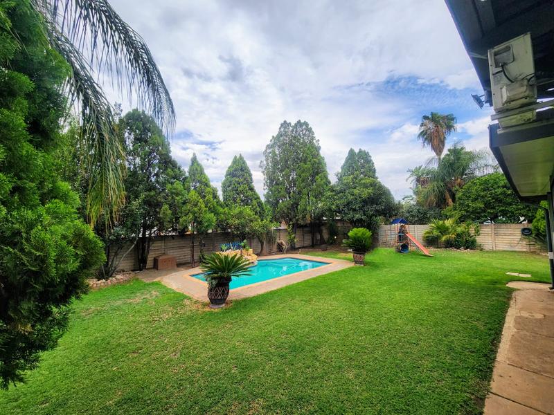 5 Bedroom Property for Sale in Pretoria North Gauteng