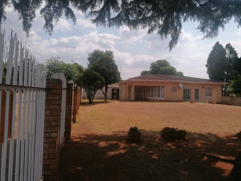 7 Bedroom Property for Sale in Delville Gauteng