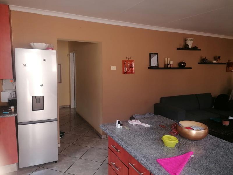 7 Bedroom Property for Sale in Delville Gauteng