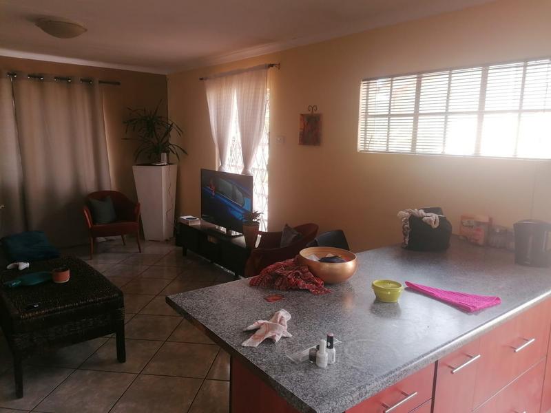 7 Bedroom Property for Sale in Delville Gauteng