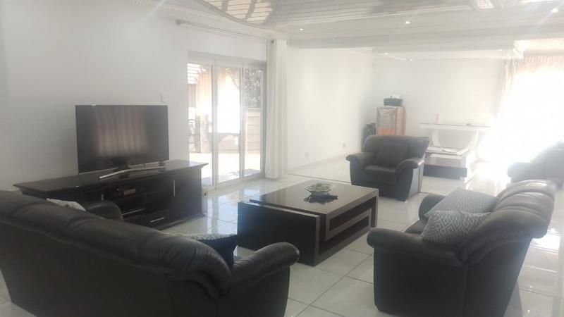 4 Bedroom Property for Sale in Finsbury Gauteng