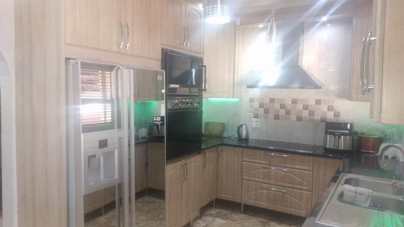 4 Bedroom Property for Sale in Finsbury Gauteng