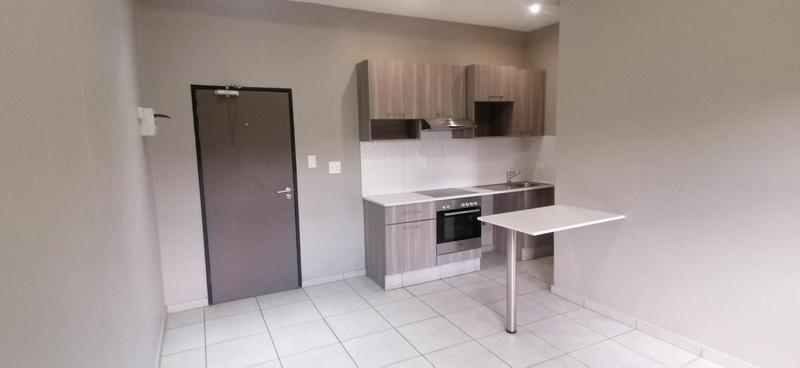 To Let 1 Bedroom Property for Rent in Rosebank Gauteng