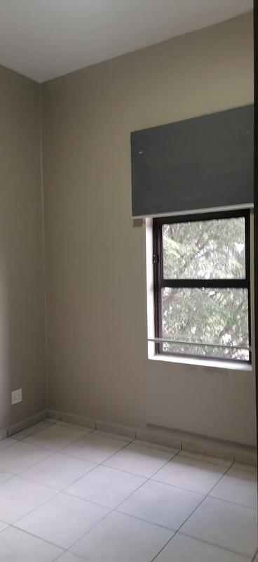 To Let 1 Bedroom Property for Rent in Rosebank Gauteng