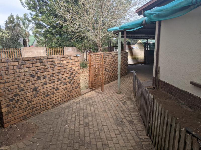 To Let 5 Bedroom Property for Rent in Birchleigh Gauteng