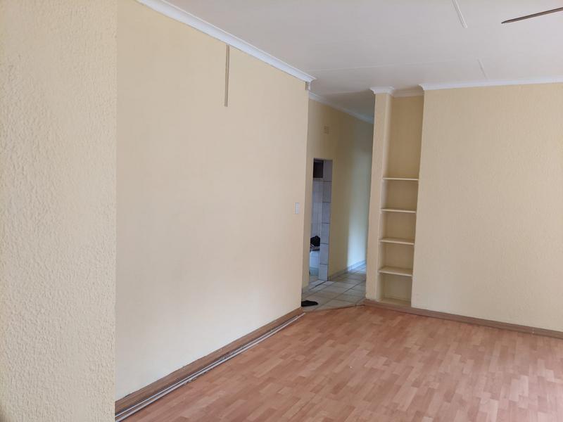 To Let 5 Bedroom Property for Rent in Birchleigh Gauteng