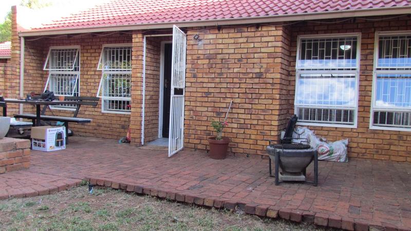 2 Bedroom Property for Sale in Valhalla Gauteng