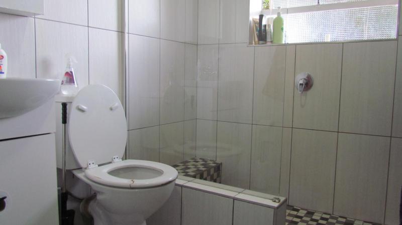 2 Bedroom Property for Sale in Valhalla Gauteng