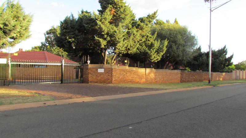 2 Bedroom Property for Sale in Valhalla Gauteng