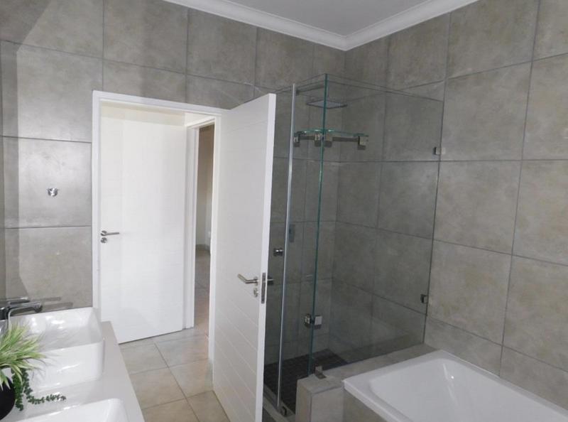 3 Bedroom Property for Sale in Six Fountains Residential Estate Gauteng