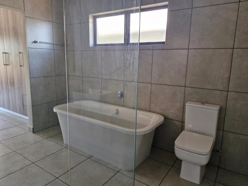 4 Bedroom Property for Sale in Six Fountains Residential Estate Gauteng