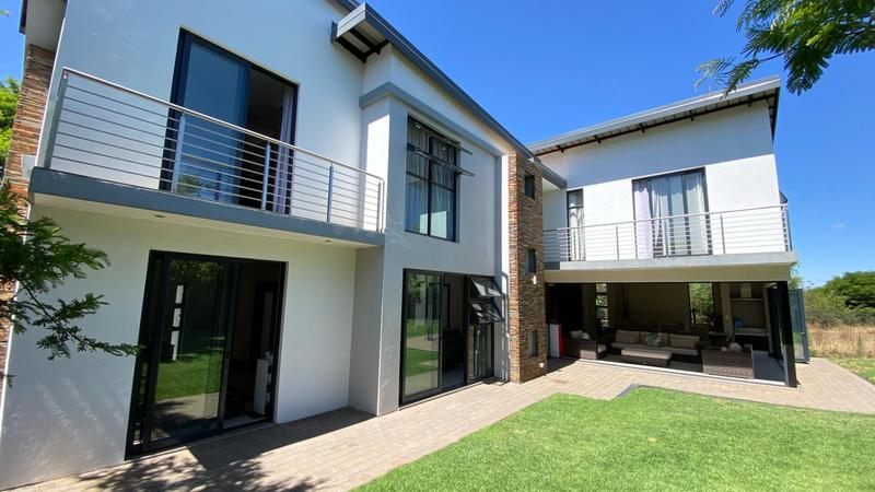 4 Bedroom Property for Sale in Midstream Ridge Gauteng