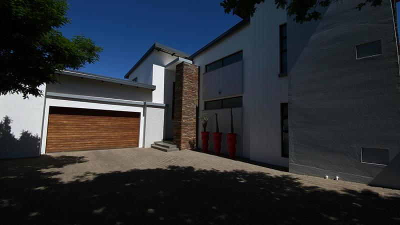 4 Bedroom Property for Sale in Midstream Ridge Gauteng