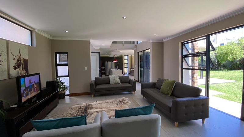 4 Bedroom Property for Sale in Midstream Ridge Gauteng