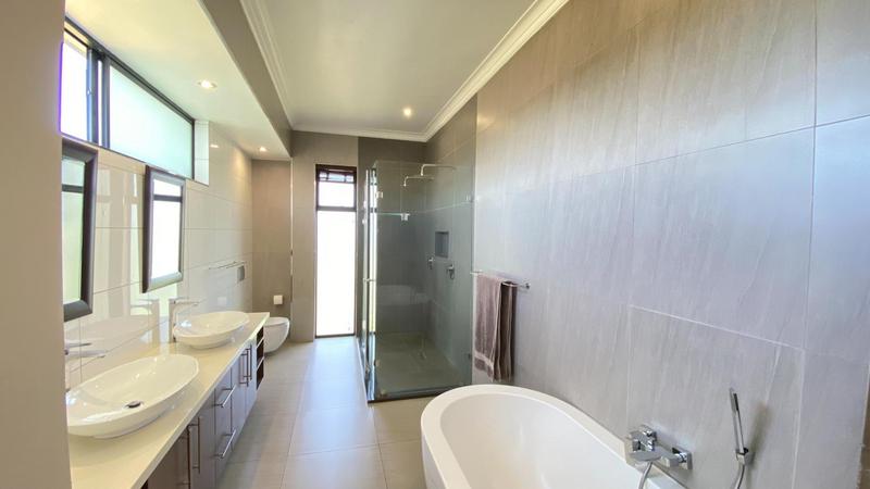 4 Bedroom Property for Sale in Midstream Ridge Gauteng