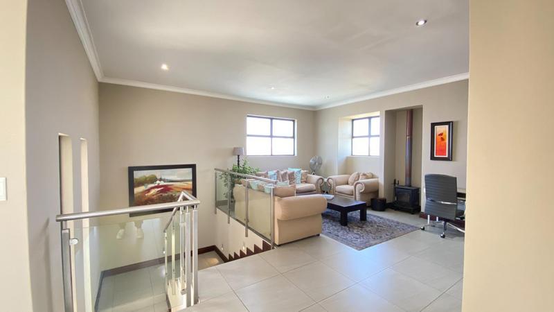 4 Bedroom Property for Sale in Midstream Ridge Gauteng