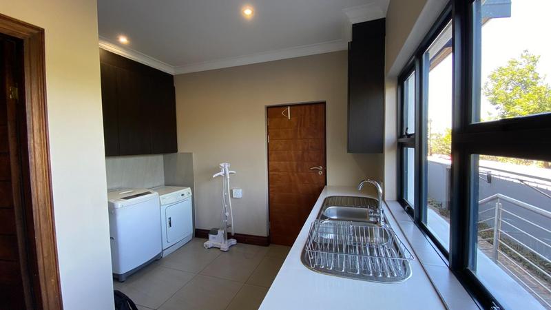 4 Bedroom Property for Sale in Midstream Ridge Gauteng