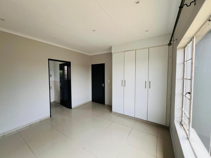 To Let 3 Bedroom Property for Rent in Groblerpark Gauteng