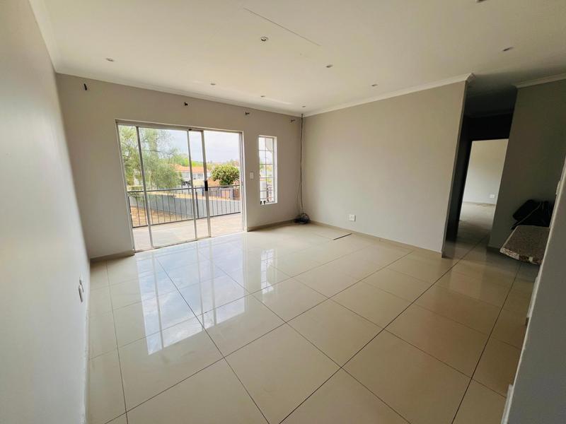 To Let 3 Bedroom Property for Rent in Groblerpark Gauteng