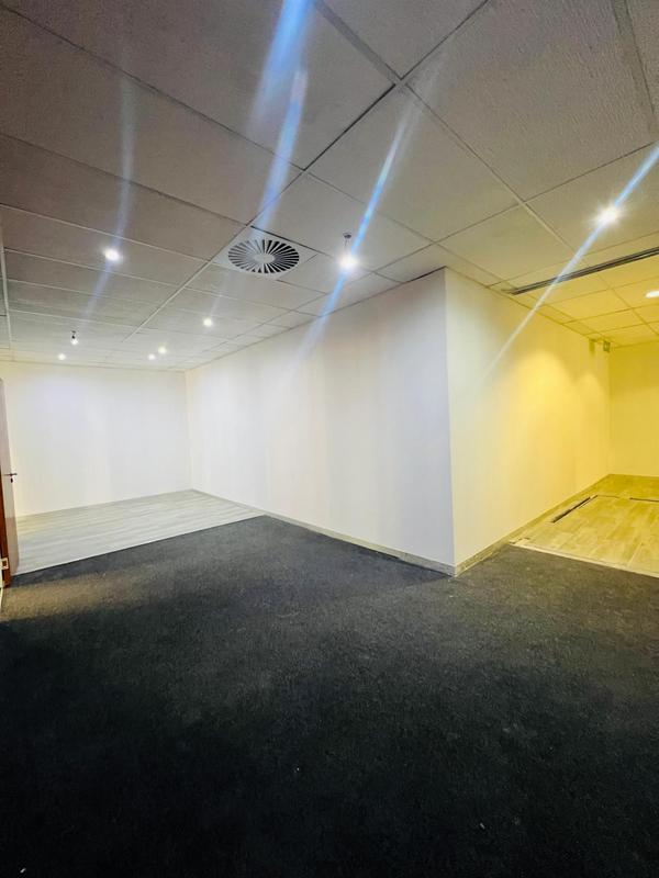 To Let commercial Property for Rent in Strubensvallei Gauteng