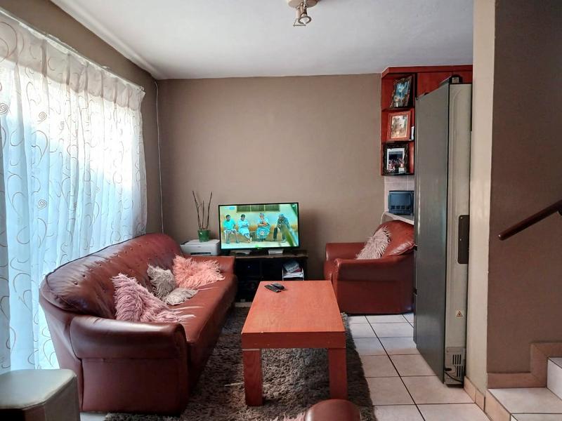 3 Bedroom Property for Sale in Witpoortjie Gauteng