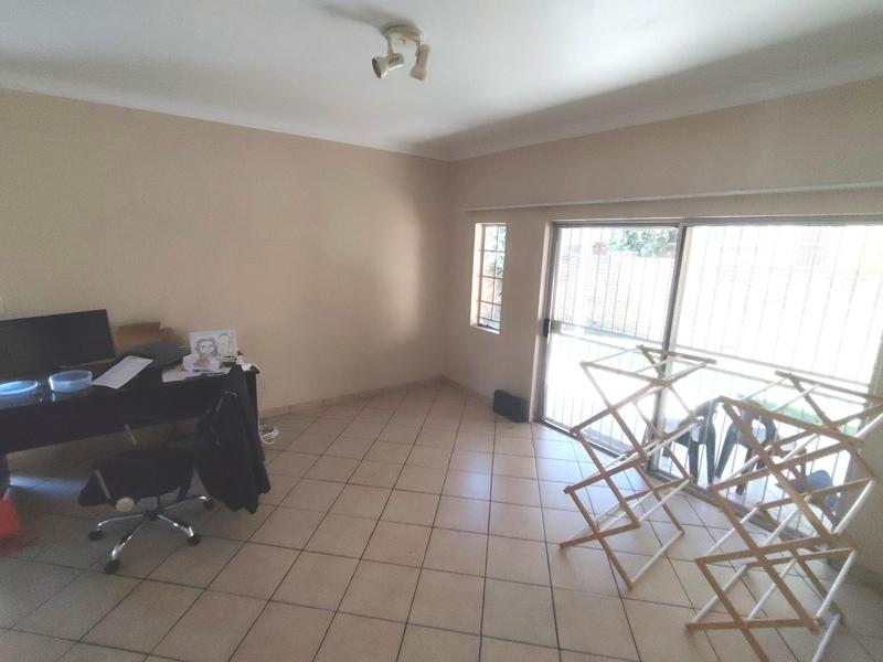 To Let 2 Bedroom Property for Rent in Amberfield Ridge Gauteng