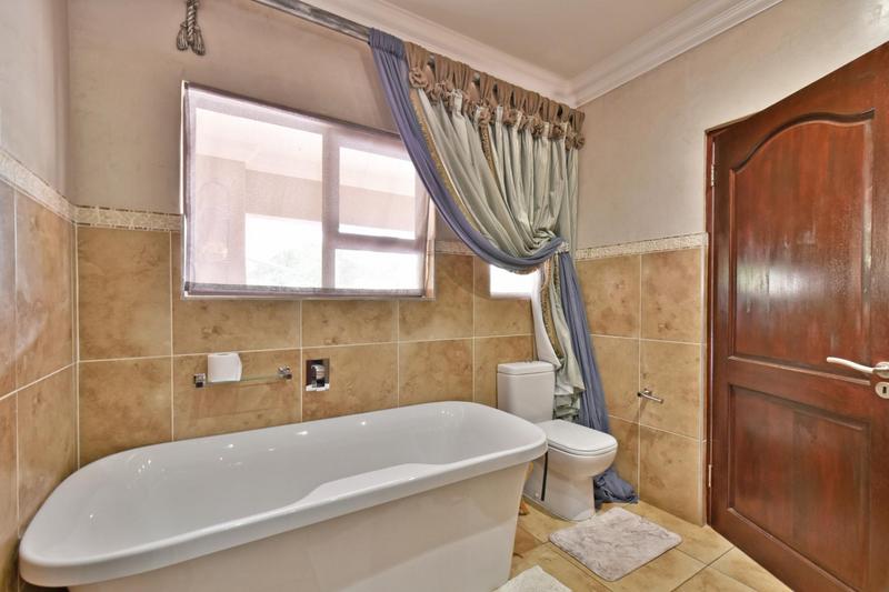 5 Bedroom Property for Sale in Krugersdorp Gauteng