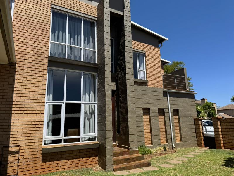 To Let 3 Bedroom Property for Rent in Midstream Estate Gauteng