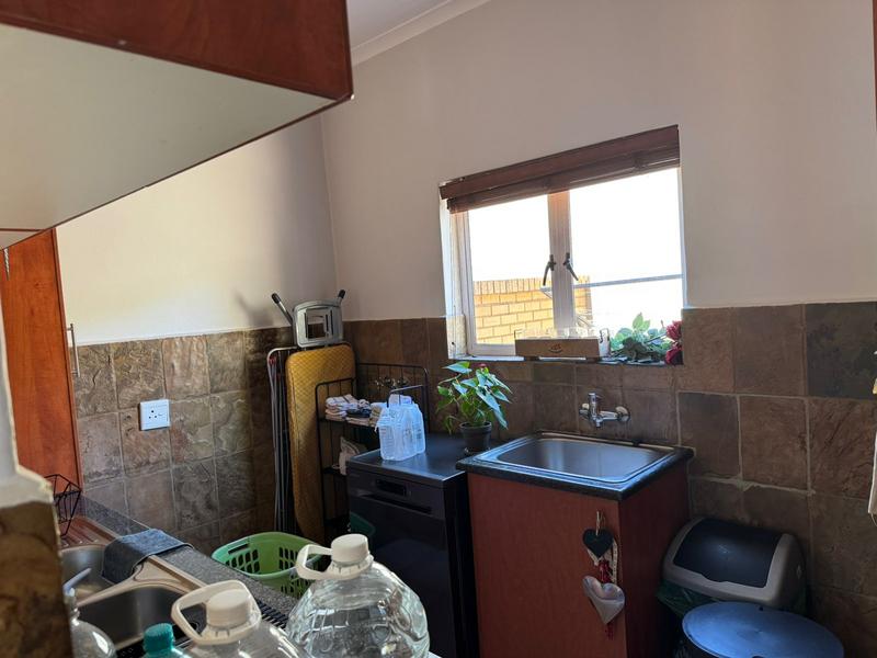 To Let 3 Bedroom Property for Rent in Midstream Estate Gauteng