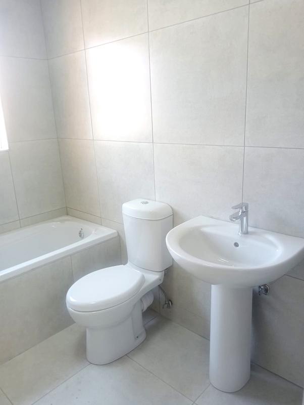 2 Bedroom Property for Sale in Vorna Valley Gauteng