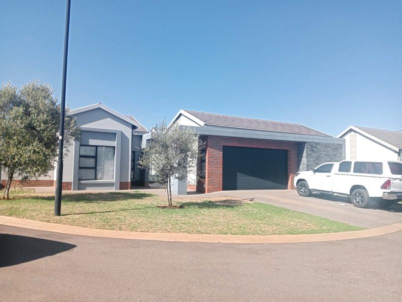 3 Bedroom Property for Sale in Midstream Meadows Gauteng