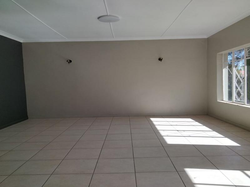 5 Bedroom Property for Sale in Three Rivers Gauteng