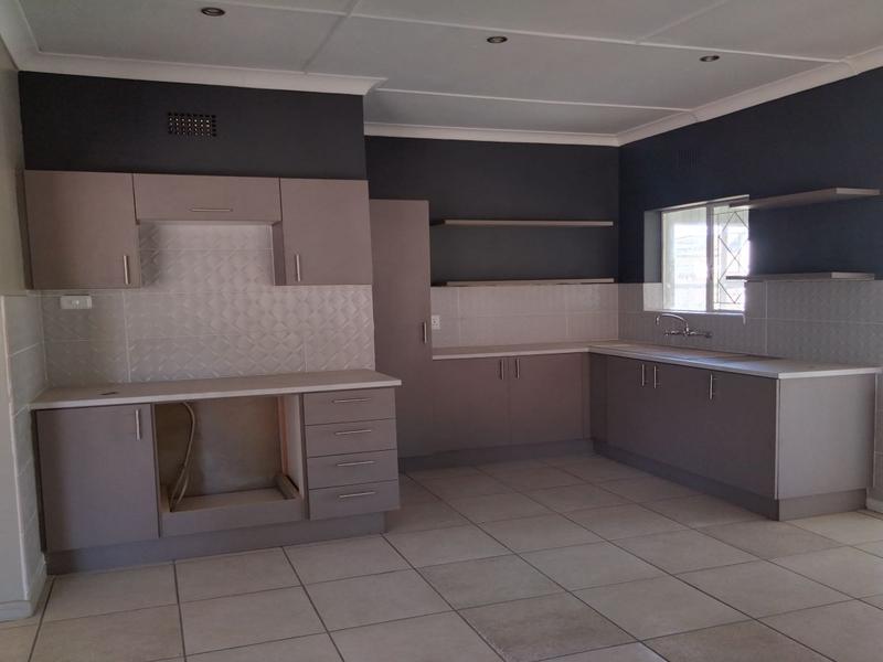 5 Bedroom Property for Sale in Three Rivers Gauteng