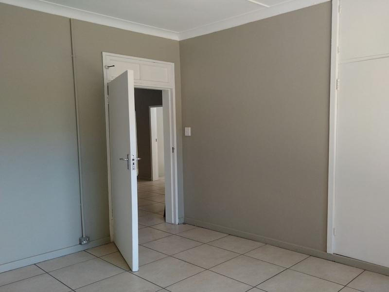 5 Bedroom Property for Sale in Three Rivers Gauteng