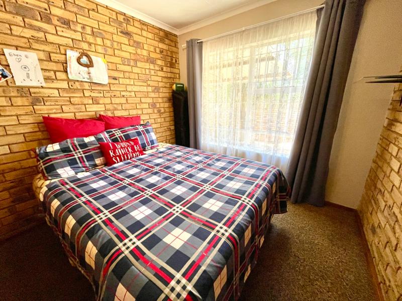 3 Bedroom Property for Sale in Noordheuwel Gauteng