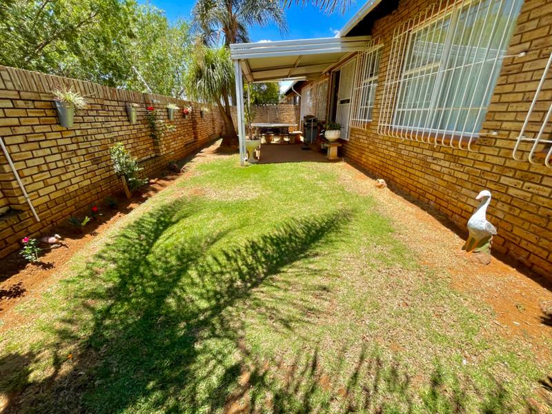 3 Bedroom Property for Sale in Noordheuwel Gauteng