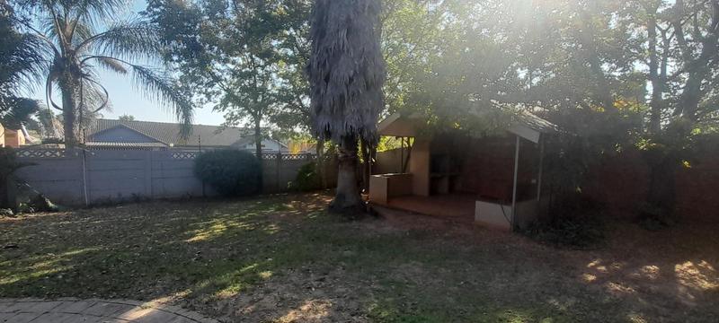 To Let 4 Bedroom Property for Rent in The Reeds Gauteng