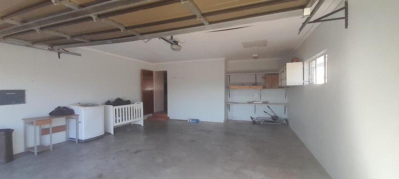 To Let 4 Bedroom Property for Rent in The Reeds Gauteng