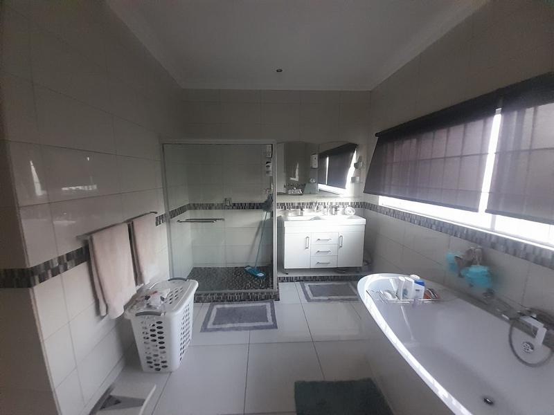 0 Bedroom Property for Sale in Andeon Gauteng