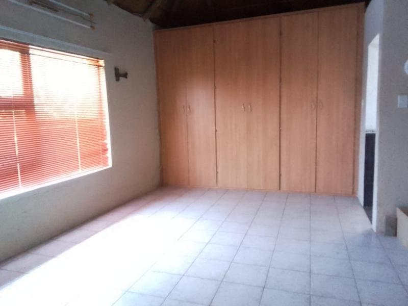 0 Bedroom Property for Sale in Vaaloewer Gauteng