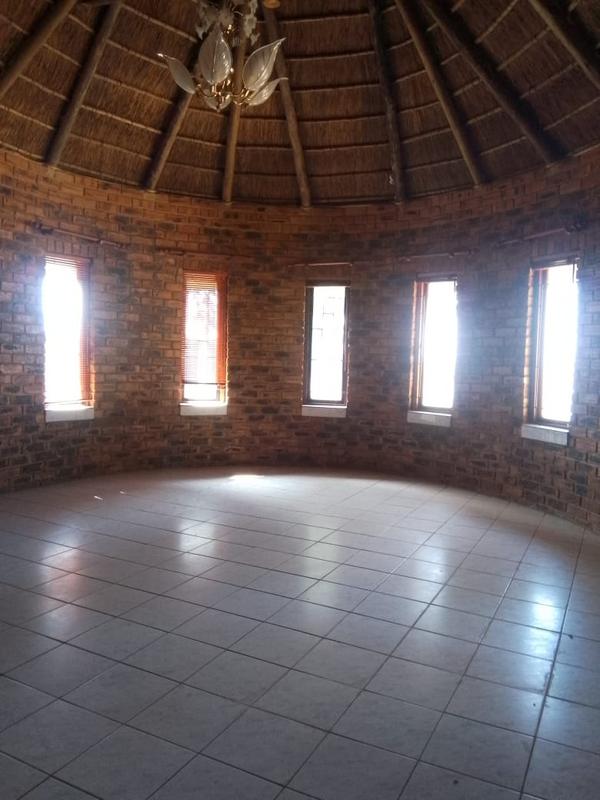 0 Bedroom Property for Sale in Vaaloewer Gauteng