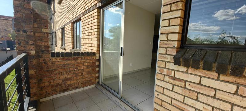 To Let 2 Bedroom Property for Rent in Halfway Gardens Gauteng