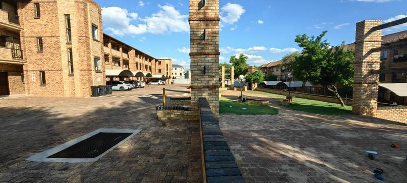 To Let 2 Bedroom Property for Rent in Halfway Gardens Gauteng