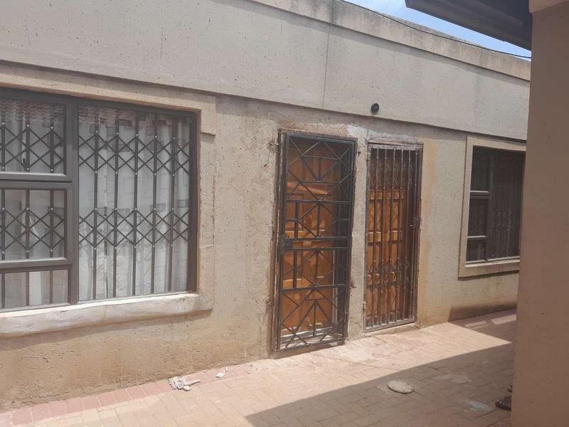 To Let 1 Bedroom Property for Rent in Vosloorus Ext 20 Gauteng